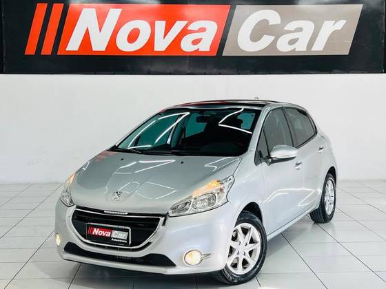 PEUGEOT 208 1.5 ALLURE 8V FLEX 4P MANUAL PEUGEOT 208 1.5 ALLURE 8V FLEX 4P MANUAL